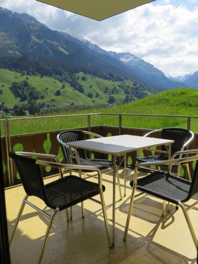 Appartement In Hus Signal Met Prachtig Uitzicht Op De Bergen Klosters Exterior photo