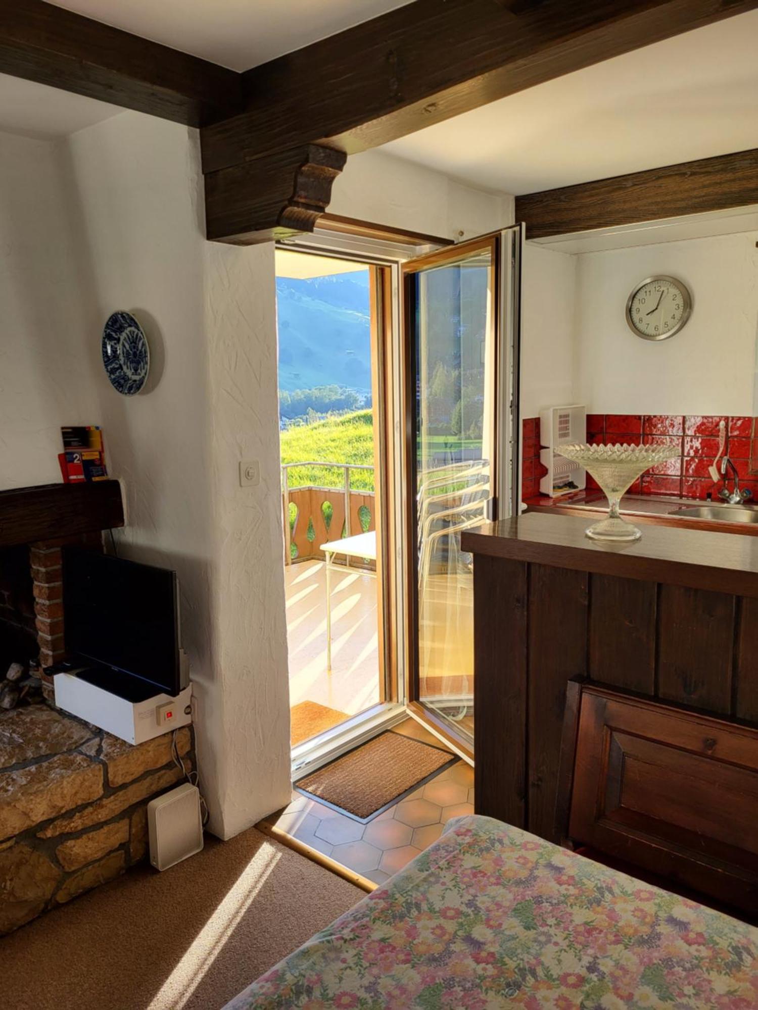 Appartement In Hus Signal Met Prachtig Uitzicht Op De Bergen Klosters Exterior photo